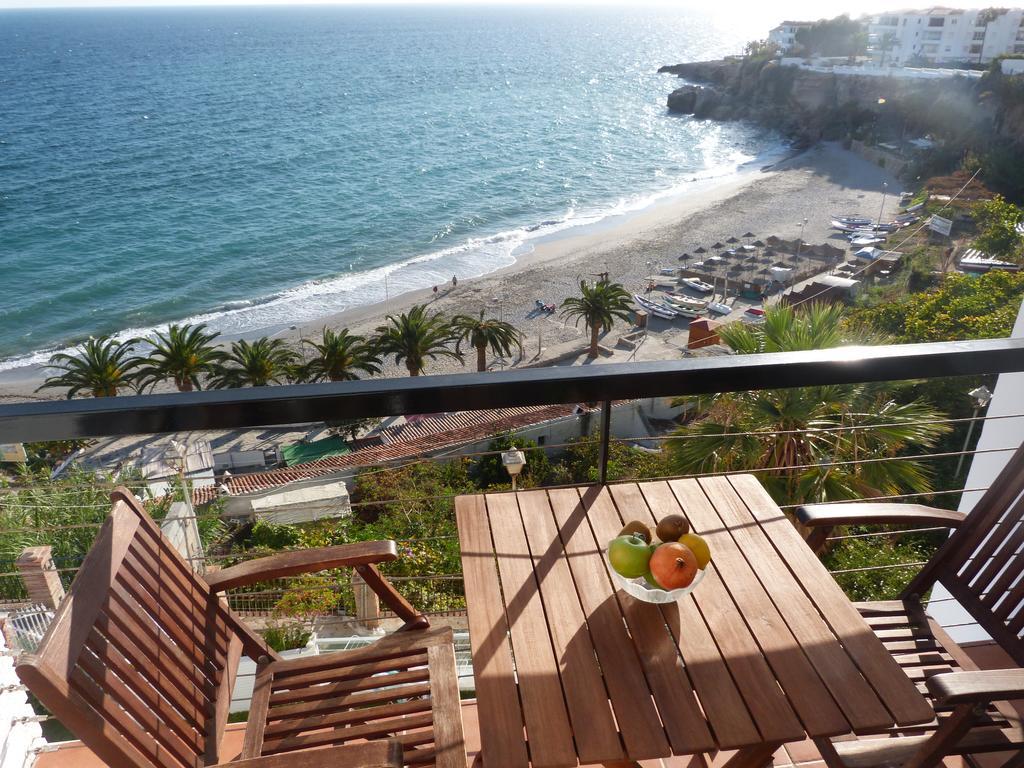 El Salon, Nerja Bluewater Villas Dış mekan fotoğraf